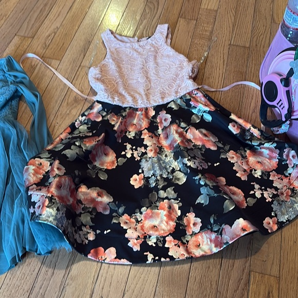 Floral and Teal Dresses Set sz small girls - Picture 5 of 7